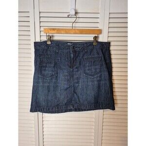 Old‎ Navy Plus Size Denim Skirt Size 16 Women’s Blue Jean Skirt 2 Button
